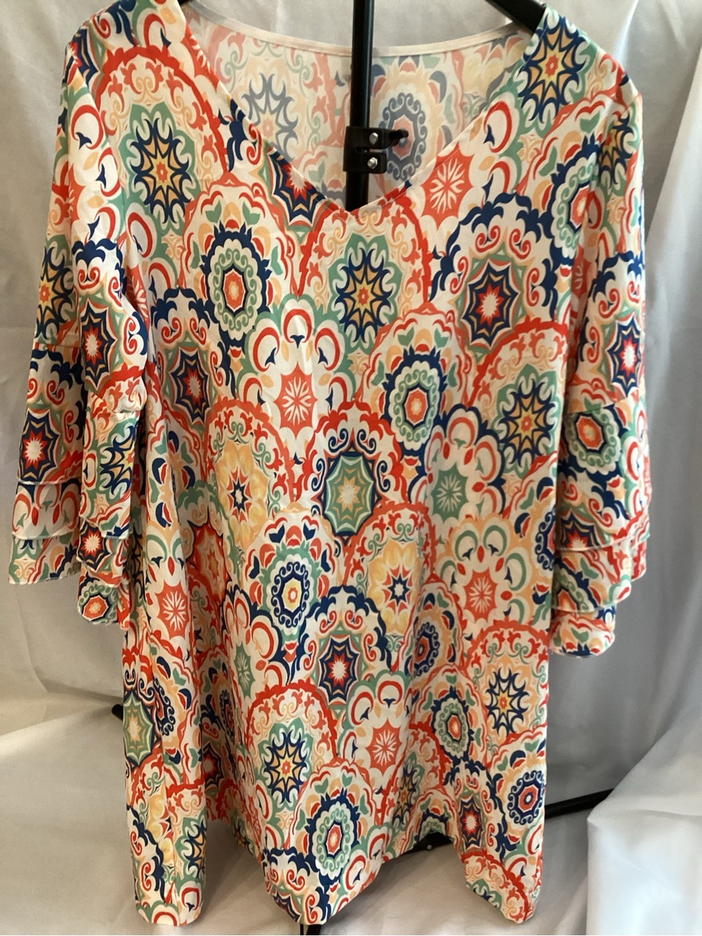 Source Unknown Multicolor Medallion V-Neck Tunic